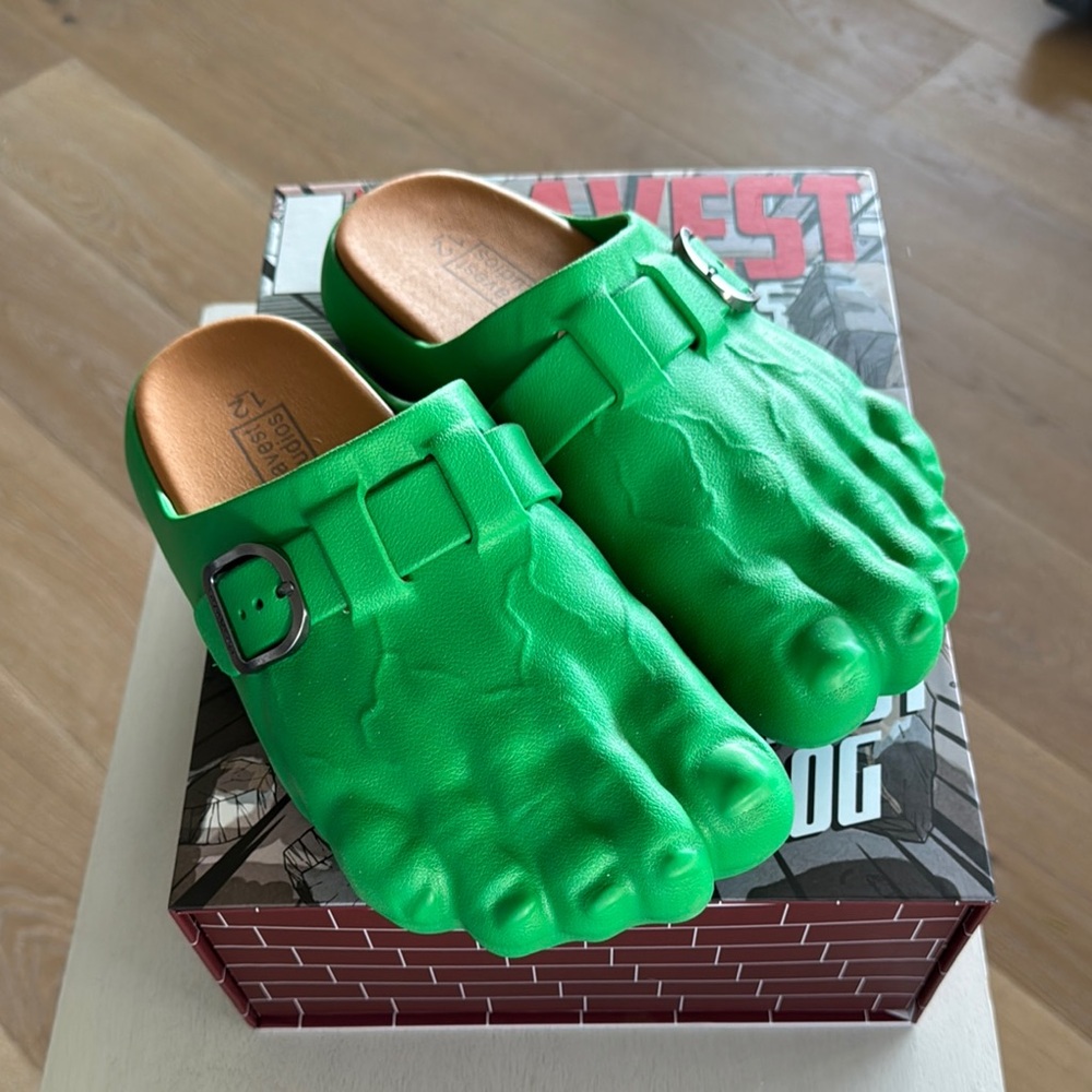Bravest Hulk Foot Clogs